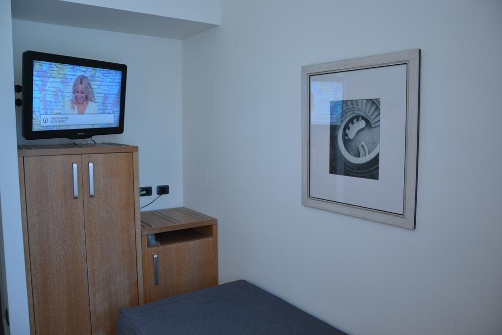 Single Room,1216177219:JPEG